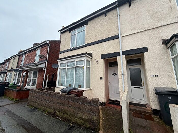 3 Bedroom Semi Detached House To Rent In Rayleigh Road, Penn Fields, Wolverhampton, WV3