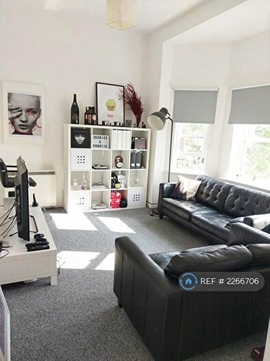 1 Bedroom Flat To Rent In Paget Rise, London, SE18