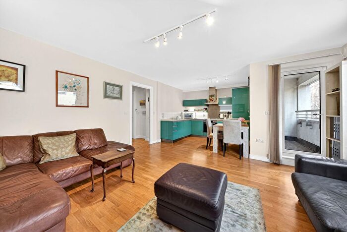 1 Bedroom Flat For Sale In Joiners Yard, London, N1