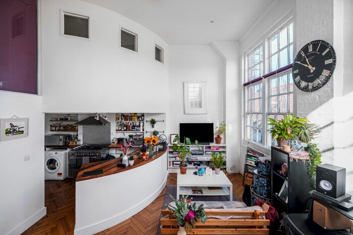 2 Bedroom Flat To Rent In Greenwich Academy, Greenwich, SE10