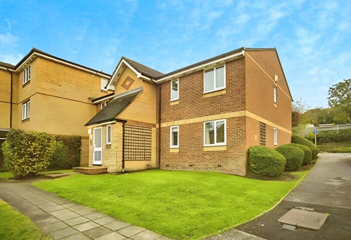 2 Bedroom Flat To Rent In Shortlands Close Belvedere, DA17