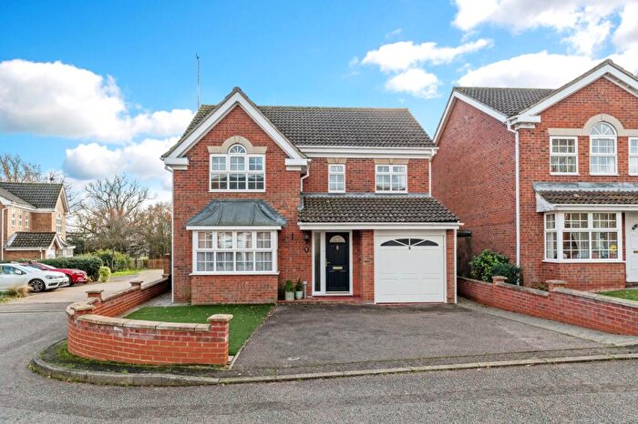 4 Bedroom Detached House For Sale In Valley Crescent, West Berghlot, Colchester, Essex, CO6