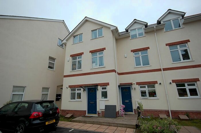 4 Bedroom Property To Rent In Portchester Place, Bournemouth, BH8