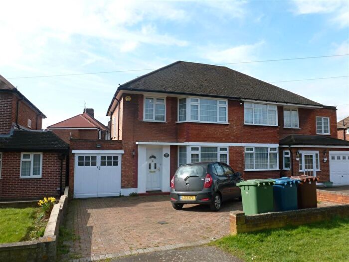 3 Bedroom Property To Rent In Marsh Lane, Stanmore, HA7