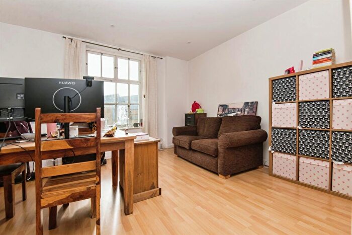 1 Bedroom Flat For Sale In Bedford Street, Exeter, EX1