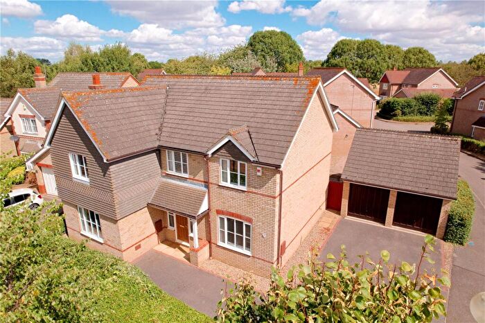 4 Bedroom Detached House For Sale In Langford Place, Caldecotte, Milton Keynes, Buckinghamshire, MK7