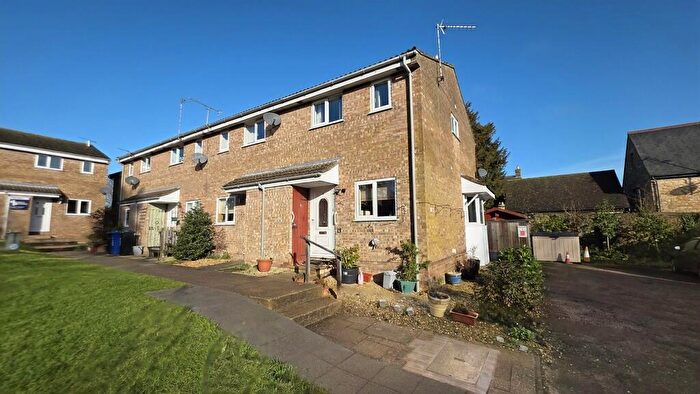 3 Bedroom End Of Terrace House For Sale In Cross Keys Court, Brackley, NN13