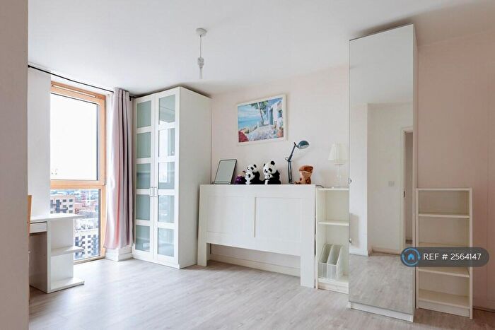 3 Bedroom Flat To Rent In Arboretum Place, Barking, IG11