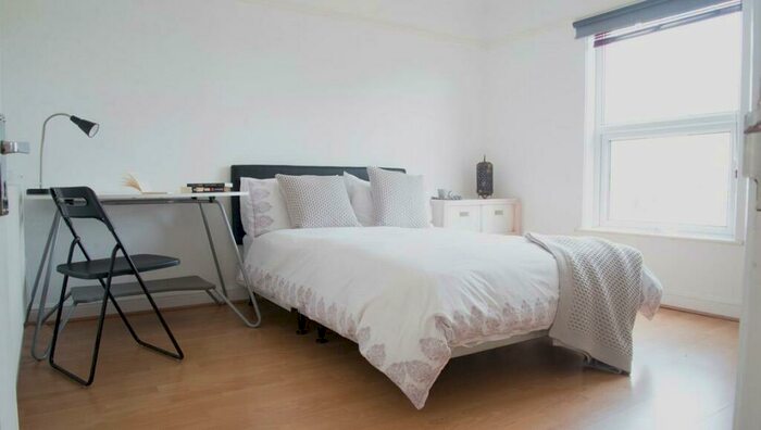 2 Bedroom Flat To Rent In Cottage Grove, Southsea, PO5