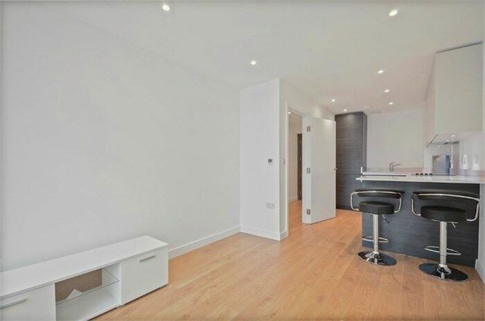 1 Bedroom Flat To Rent In Pinnacle Apartments, Saffron Central Square, Wellesley Road, CR0