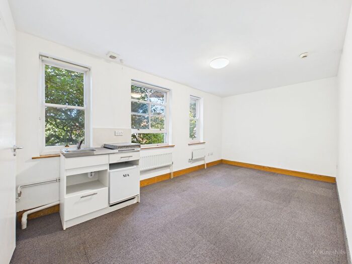 Property To Rent In En-Suite Room, The Clock House, Frogmoor, High Wycombe, HP13