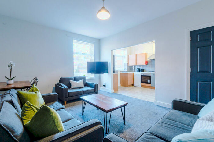 8 Bedroom Terraced House To Rent In Malcolm Street, Newcastle, NE6