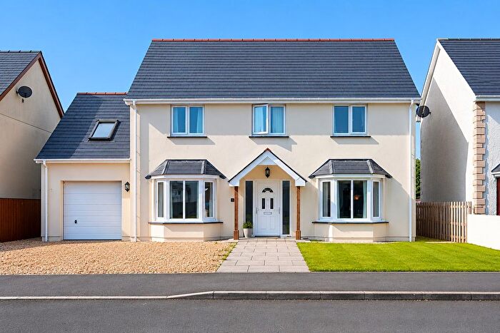 5 Bedroom Detached House For Sale In Bro'r Dderwen, Clynderwen, SA66