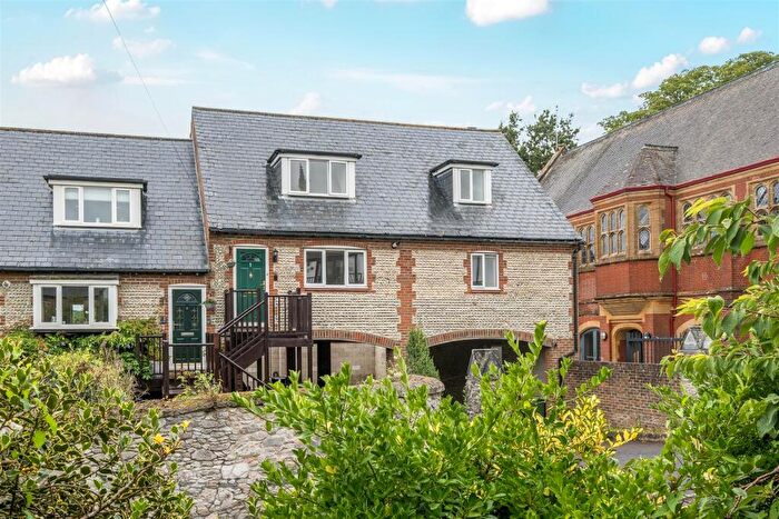 3 Bedroom Semi-Detached House For Sale In Mount Pleasant, Arundel, BN18