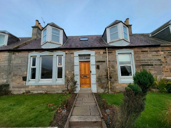 3 Bedroom Terraced House To Rent In Charles Street, KY10