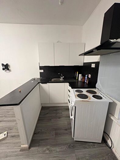 1 Bedroom Flat To Rent In Sydenham Place, Bradford, BD3