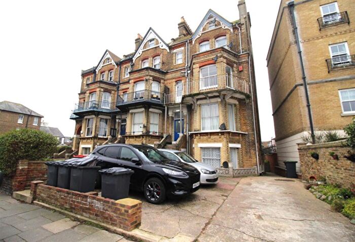2 Bedroom Flat To Rent In Canterbury Road, Herne Bay, CT6