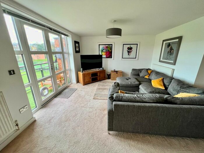 2 Bedroom Flat To Rent In Willow Green, Sunderland, SR2