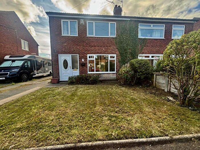 3 Bedroom Semi-Detached House To Rent In Thornbank Drive, Catterall, Preston, PR3