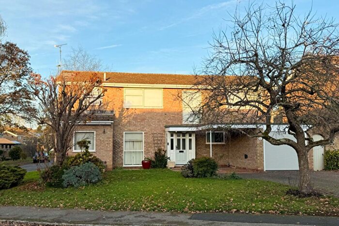 4 Bedroom Detached House For Sale In Colesbourne Road, Bloxham, OX15