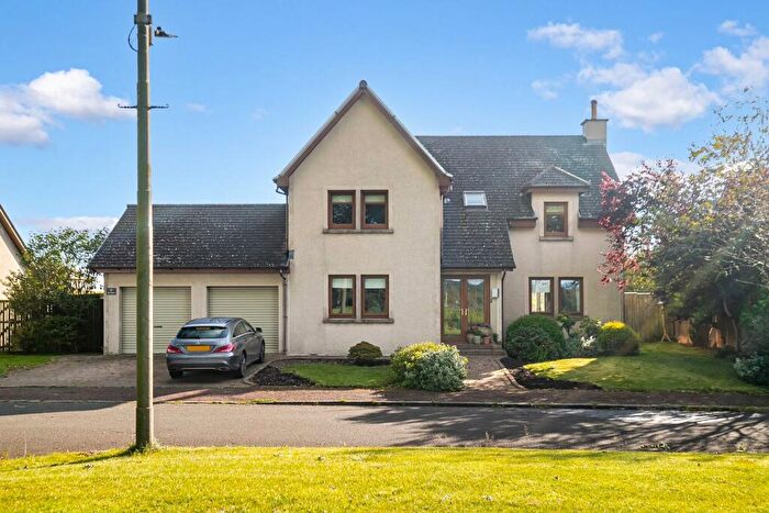 4 Bedroom Detached House For Sale In Ayr Road, Ravenstruther, ML11