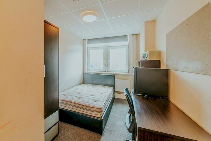 1 Bedroom Apartment To Rent In Flat A, NG1