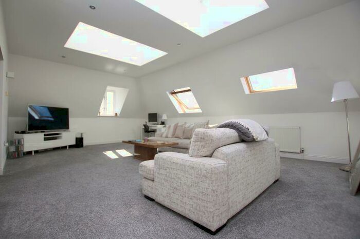 2 Bedroom Penthouse To Rent In Jubilee Mansions, Thorpe Road, Peterborough, PE3