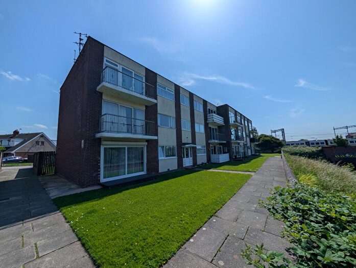 2 Bedroom Flat To Rent In Torbay Court, Devonshire Road, Blackpool, FY2