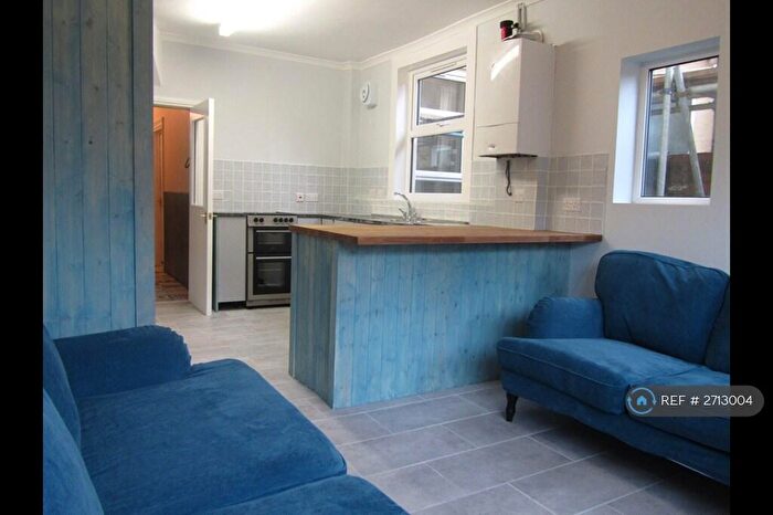 6 Bedroom Terraced House To Rent In Longmead Avenue, Bristol, BS7