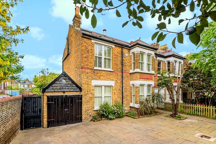 6 Bedroom Semi-Detached House To Rent In Stanley Road, Teddington, TW11