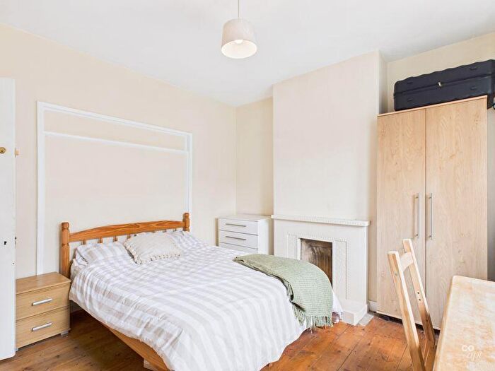 1 Bedroom Terraced House To Rent In Bear Road, Brighton, BN2