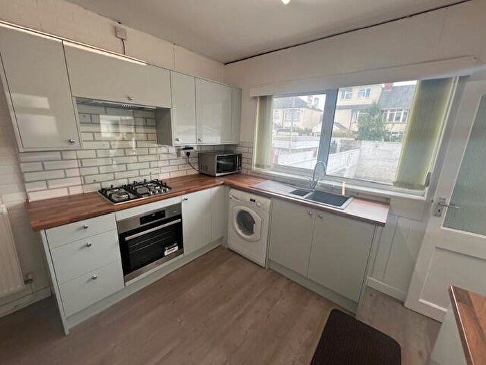 4 Bedroom House To Rent In Corporation Road, Grangetown, Cardiff, CF11