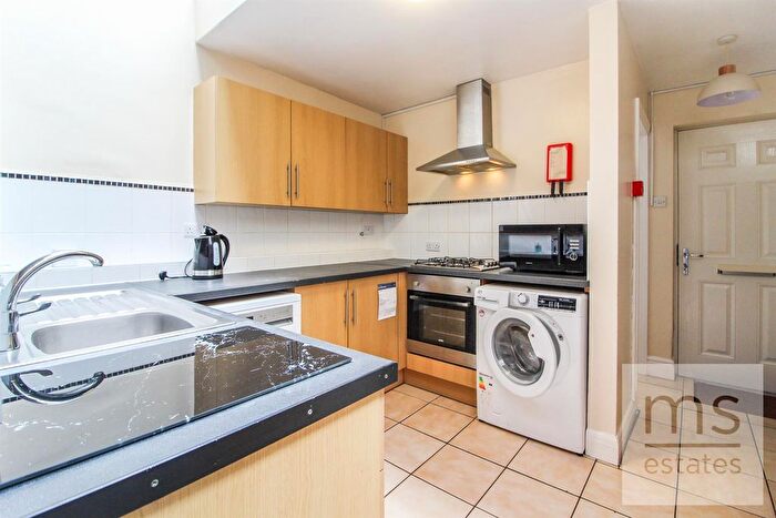 5 Bedroom Terraced House To Rent In Mettham Street, Lenton, Nottingham, NG7