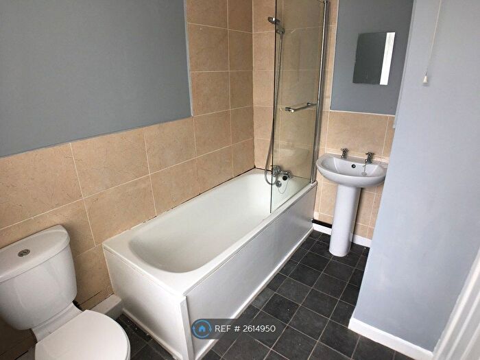 1 Bedroom Flat To Rent In Worcester Drive, Liverpool, L13