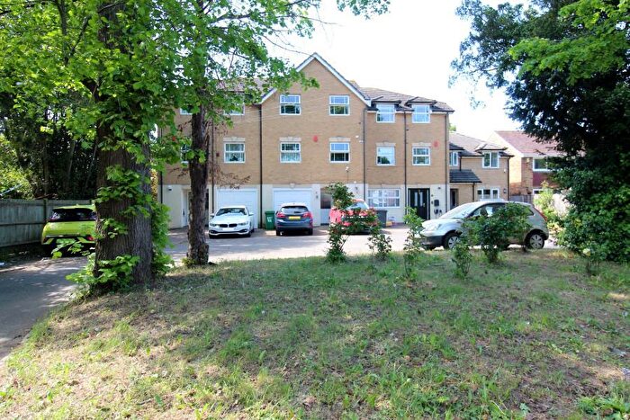 4 Bedroom Town House For Sale In London Road, Langley, SL3