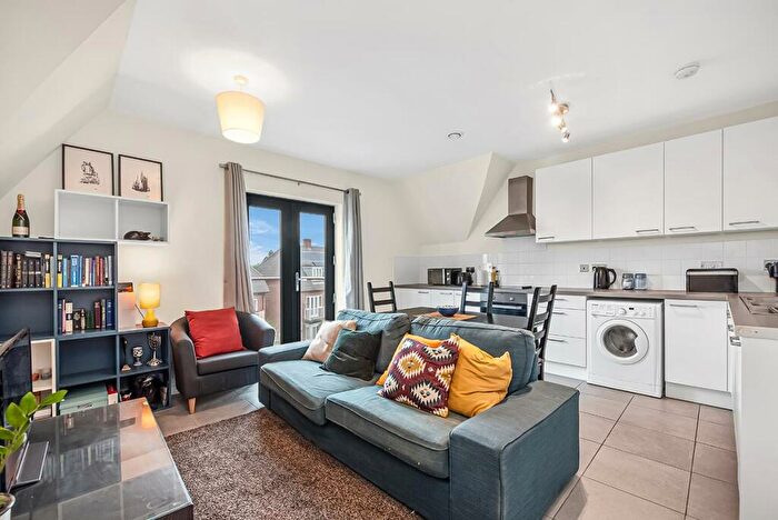 1 Bedroom Flat For Sale In Inglis Way, Millbrook Park, NW7