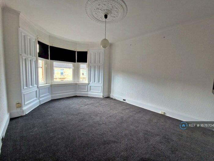 2 Bedroom Flat To Rent In Glasgow Road, Paisley, PA1