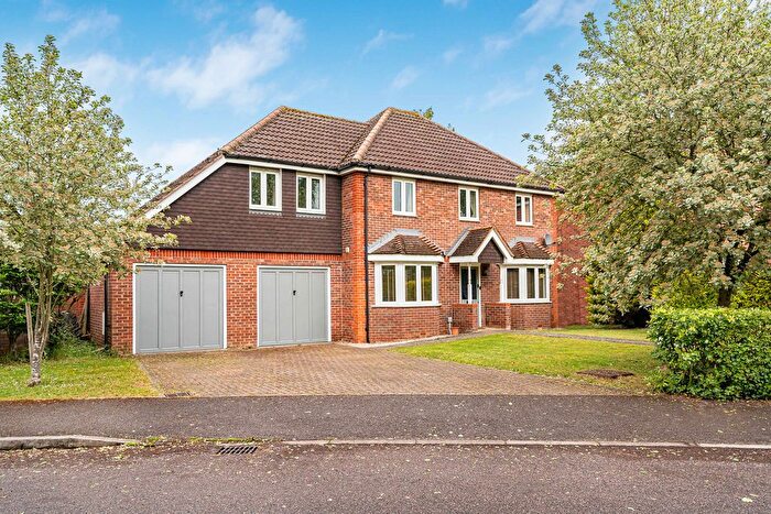 5 Bedroom Detached House For Sale In Broad Field Road, Yarnton, OX5