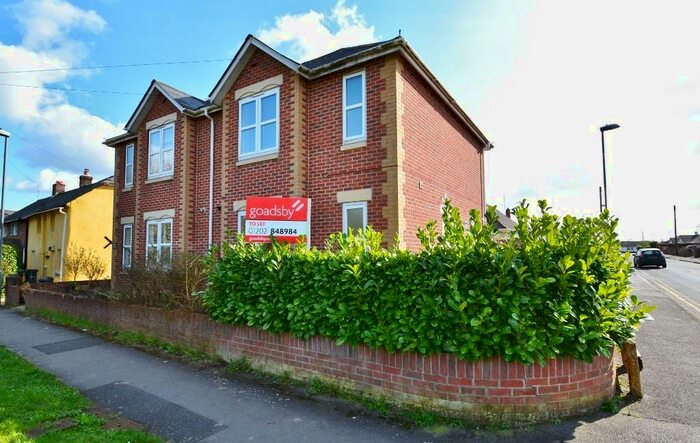 3 Bedroom Semi-Detached House To Rent In Wimborne, BH21