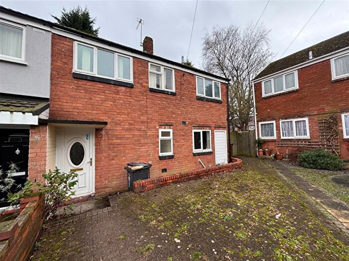 3 Bedroom Property To Rent In Pipers Croft, Lichfield, WS13