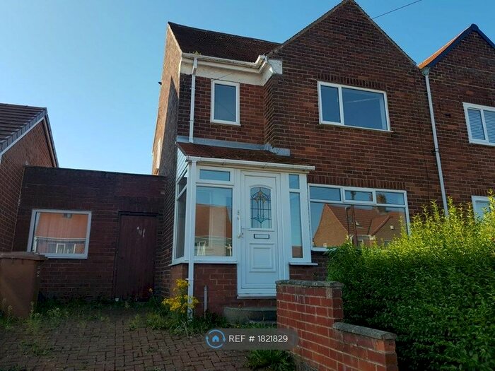 2 Bedroom Semi-Detached House To Rent In Maple Avenue, Sunderland, SR3