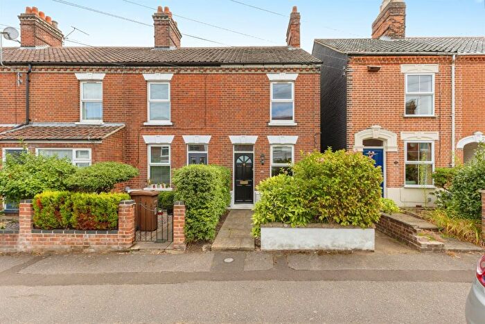 2 Bedroom End Of Terrace House For Sale In Melrose Road, Norwich, NR4