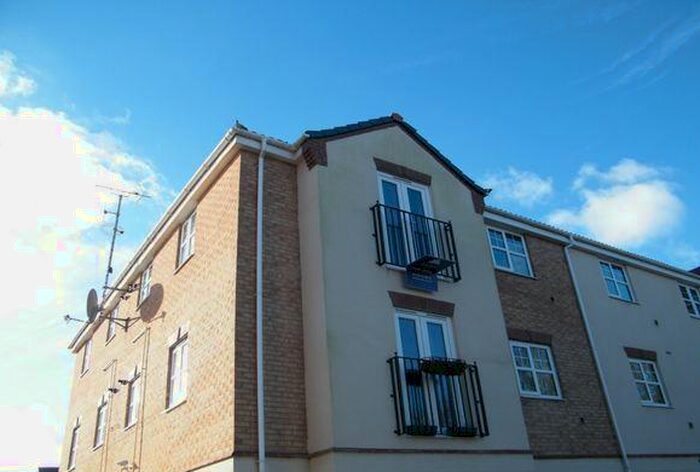 2 Bedroom Flat To Rent In Greenwood Gardens, Nottingham NG8