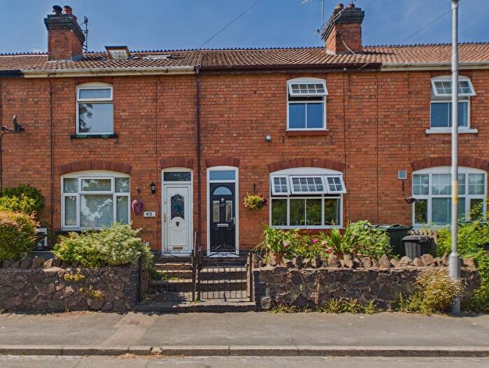 2 Bedroom Terraced House For Sale In Redland Road, Malvern, WR14