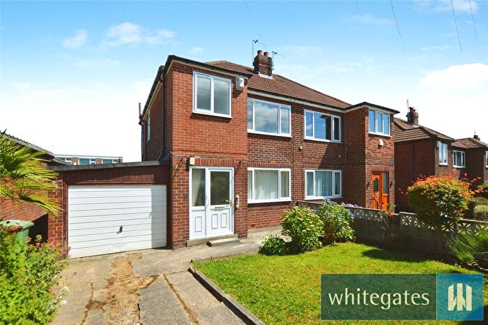 3 Bedroom Semi-Detached House For Sale In Raynville Avenue, Leeds, West Yorkshire, LS13
