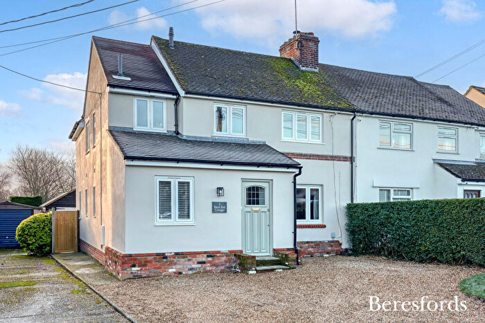 4 Bedroom Semi-Detached House For Sale In Bank End, Maldon Road, CM4