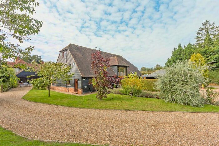 3 Bedroom Semi-Detached House For Sale In Bicknor Lane, Bicknor, Sittingbourne, Kent, ME9