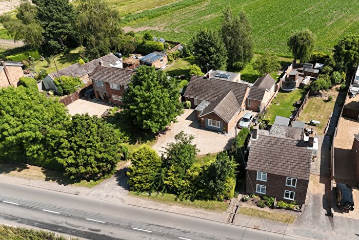 3 Bedroom Detached Bungalow For Sale In Glenside South, West Pinchbeck, Spalding, PE11