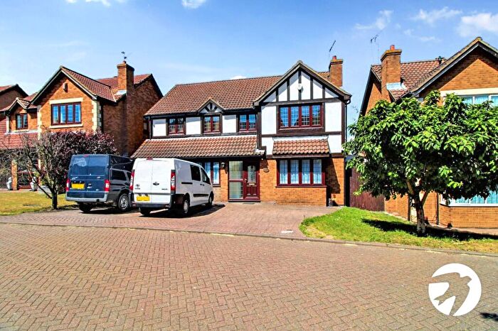4 Bedroom Detached House To Rent In Bronte View, Gravesend, Kent, DA12