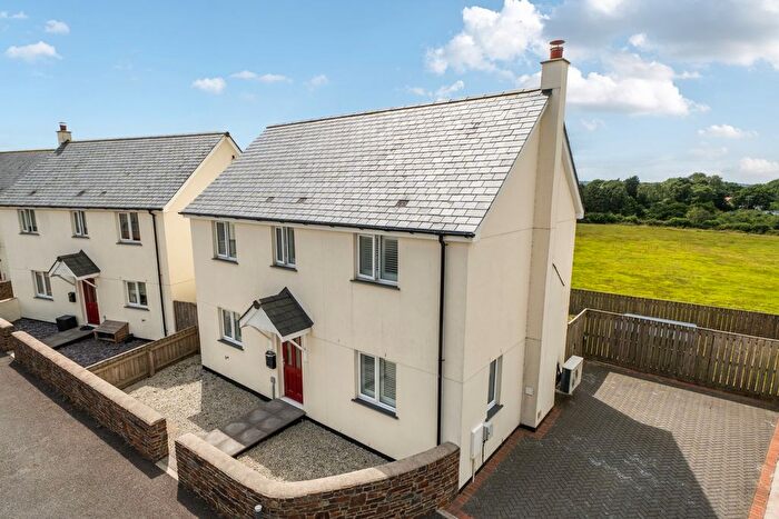 3 Bedroom Detached House For Sale In Cleave Close, Folly Gate, Okehampton, Devon, EX20